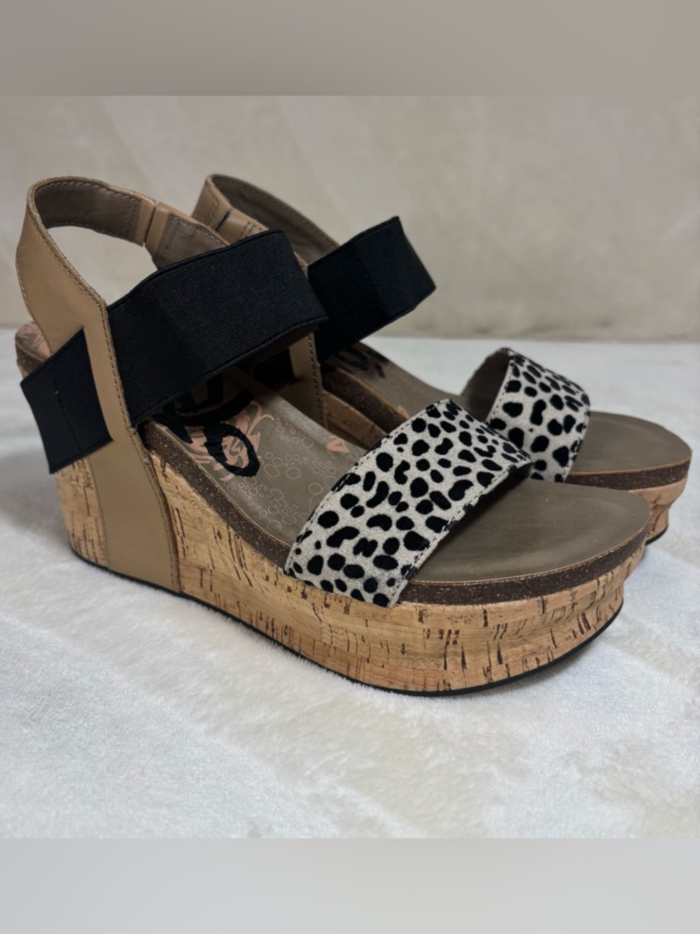 OTBT Bushnell Wedge Sandals with Black Elastic and Leopard Print Strap